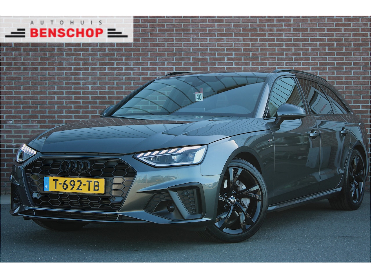 Audi A4 Avant - 40 TFSI 204PK S edition |ACC|TREKHAAK|LED| - AutoWereld.nl