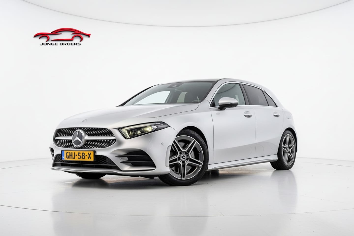 Mercedes-Benz A-klasse - 250 4MATIC AMG Line |Pano|360|Sfeerverlichting - AutoWereld.nl
