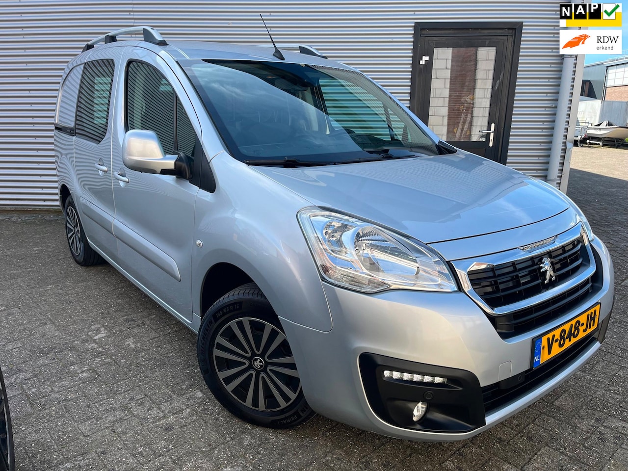 Peugeot Partner - 120 1.6 BlueHDi 100 L1 Première|Navi|Airco|Cruise|PDC|Trekhaak| - AutoWereld.nl