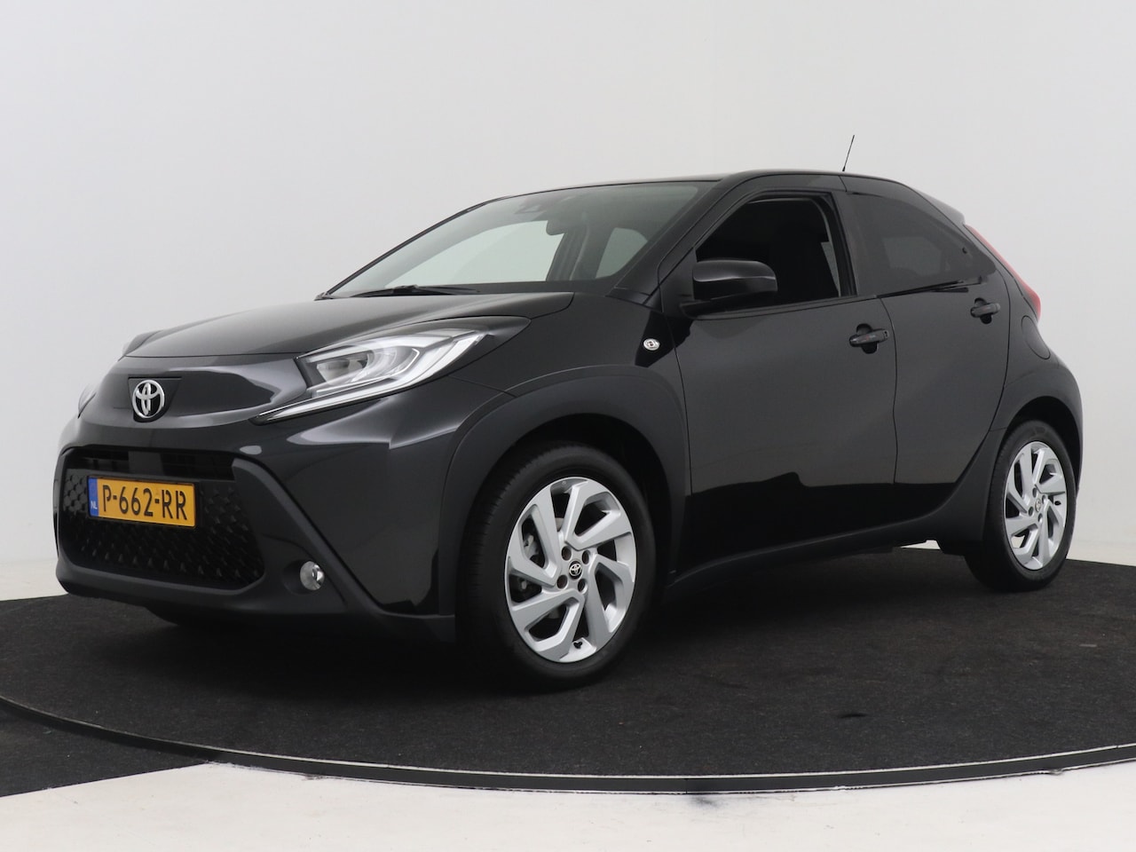 Toyota Aygo X - 1.0 VVT-i MT first 1.0 VVT-i MT first - AutoWereld.nl
