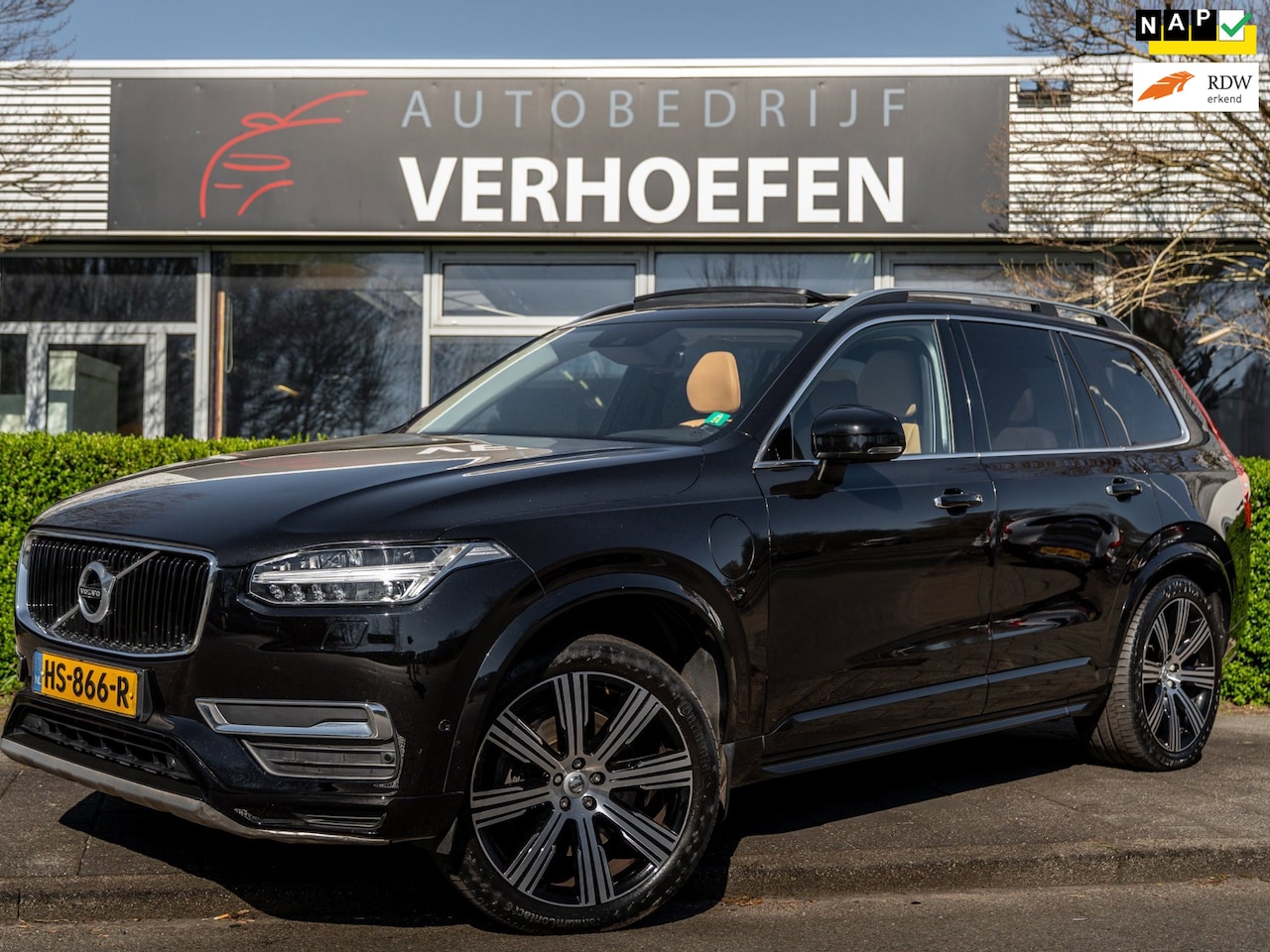 Volvo XC90 - 2.0 T8 Twin Engine AWD INSCRIPTION - 7 PERS - PANORAMA - BLIS - CARPLAY - STOELVERWARMING - AutoWereld.nl