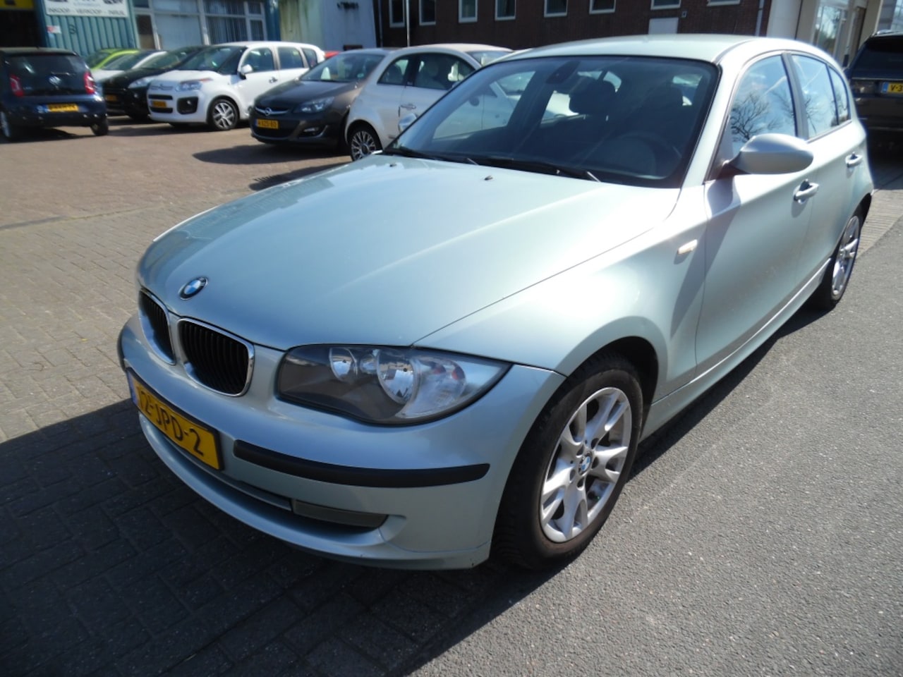 BMW 1-serie - apk 8.26 116i Business Line - AutoWereld.nl
