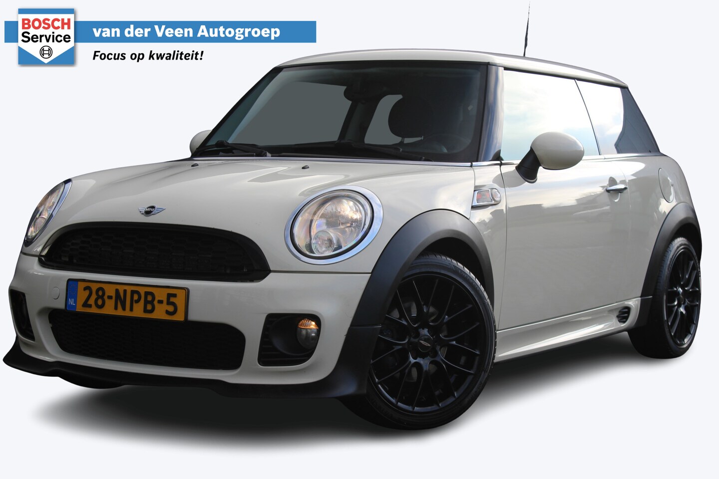 MINI Cooper - Mini 1.6 Business Line 123pk | Nieuwe APK | JCW look | Cruise | Airco | Start stop | 17" v - AutoWereld.nl