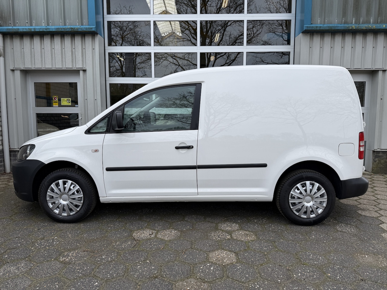 Volkswagen Caddy - Airco/ Navigatie 1.6 TDI - AutoWereld.nl