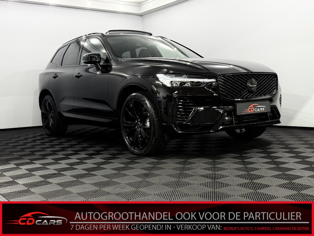 Volvo XC60 - 2.0 T6 Plug-in hybrid AWD Ultra Black Edition Facelift Panoramadak, Harman/Kardon, Luchtve - AutoWereld.nl