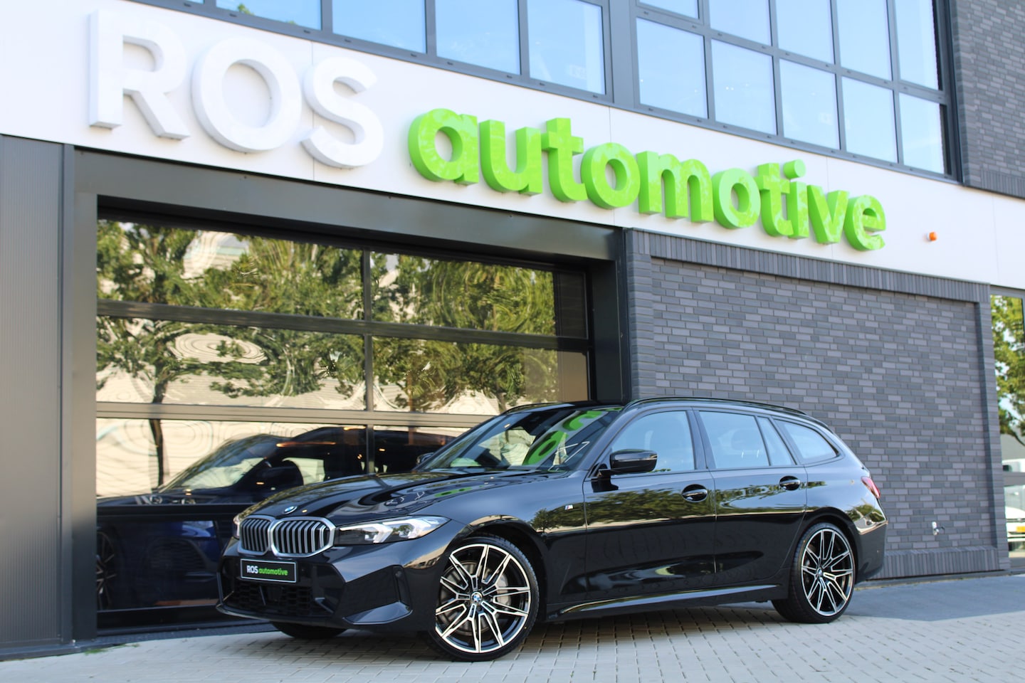 BMW 3-serie Touring - 330i xDrive | FACELIFT | M-SPORT | ACC | SFEER | CARPLAY | STOELVERW - AutoWereld.nl