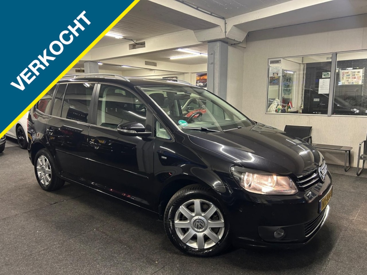 Volkswagen Touran - 1.4 TSI Highline*Automaat*NAP*Nwe d.ketting* - AutoWereld.nl