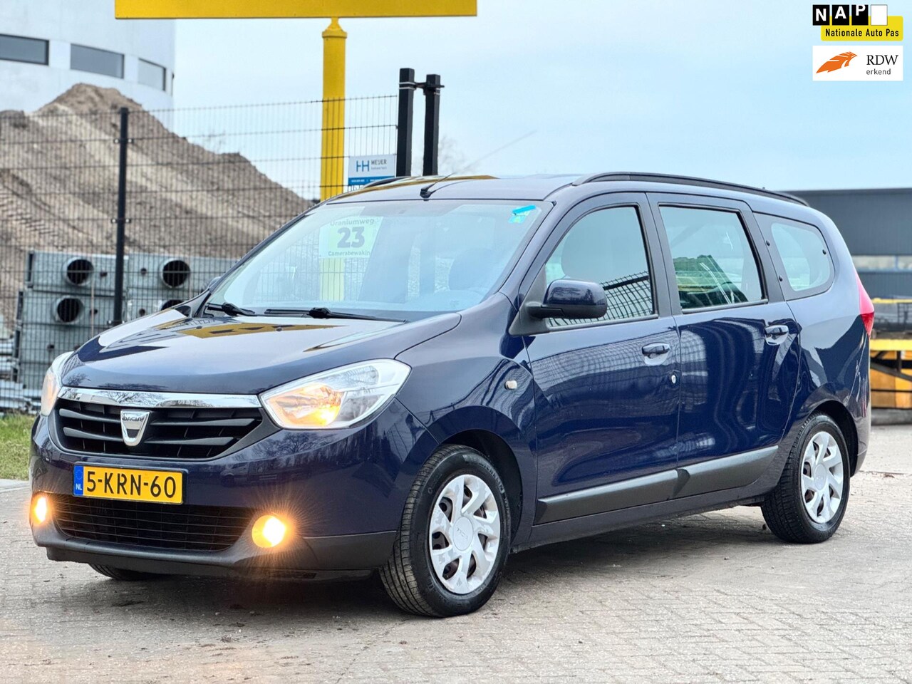 Dacia Lodgy - 1.2 TCe Lauréate 7PERS|AIRCO|CRUISE|TREKHAAK|ORIGINEEL NL|BOEKJES - AutoWereld.nl