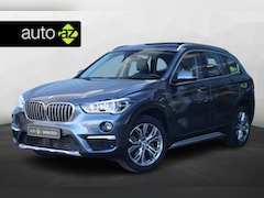 BMW X1 - xDrive20i High Executive / Panorama / Sportstoelen