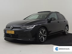 Volkswagen Golf - 1.5 eHybrid Life Edition 204Pk DSG/AUTO | Glazen panorama-dak | Achteruitrijcamera | Apple