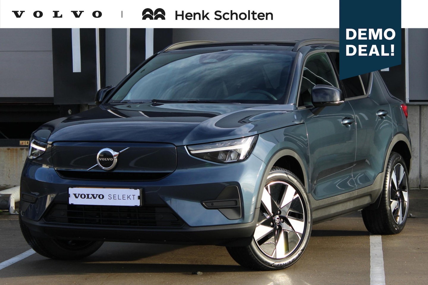 Volvo EX40 - Single Motor Extended Range Plus Black Ed. 82 kWh | Verwarmbare voorstoelen+stuurwiel | Pr - AutoWereld.nl