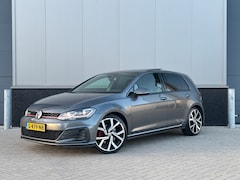 Volkswagen Golf - 2.0 TSI GTI Performance Aut Pano Virtual Cam Carplay