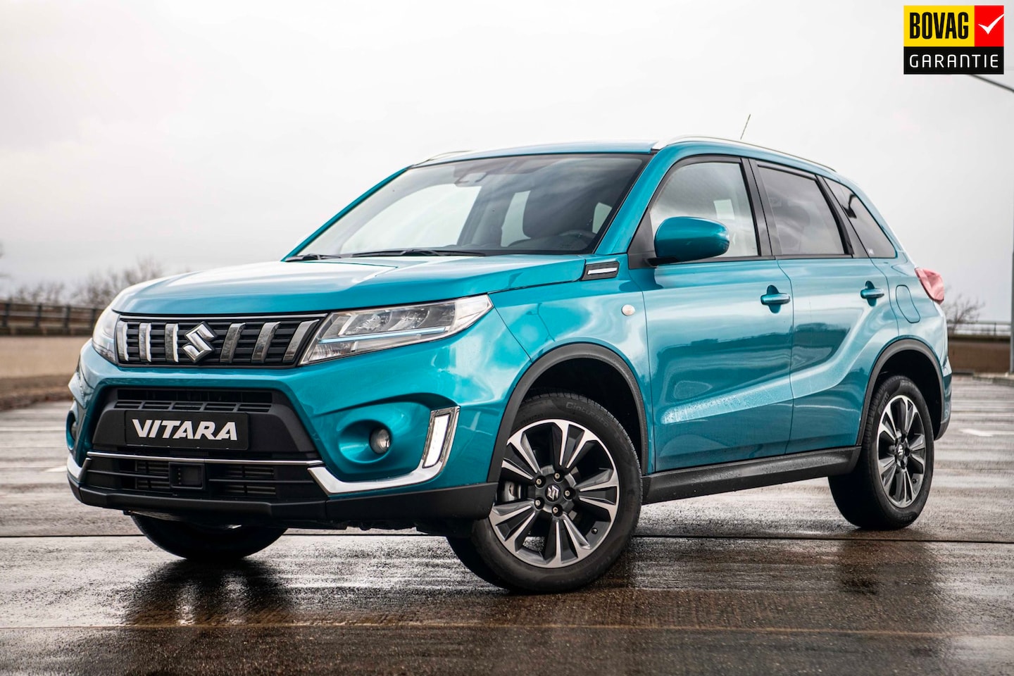 Suzuki Vitara - 1.4 Boosterjet Select Smart Hybrid | Airco/Clima | Adaptive Cruise Control | Camera | Stoe - AutoWereld.nl