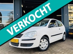 Volkswagen Polo - 1.2-12V Trendline AIRCO |195dkM | ELEK.PAKKET | WEG=WEG