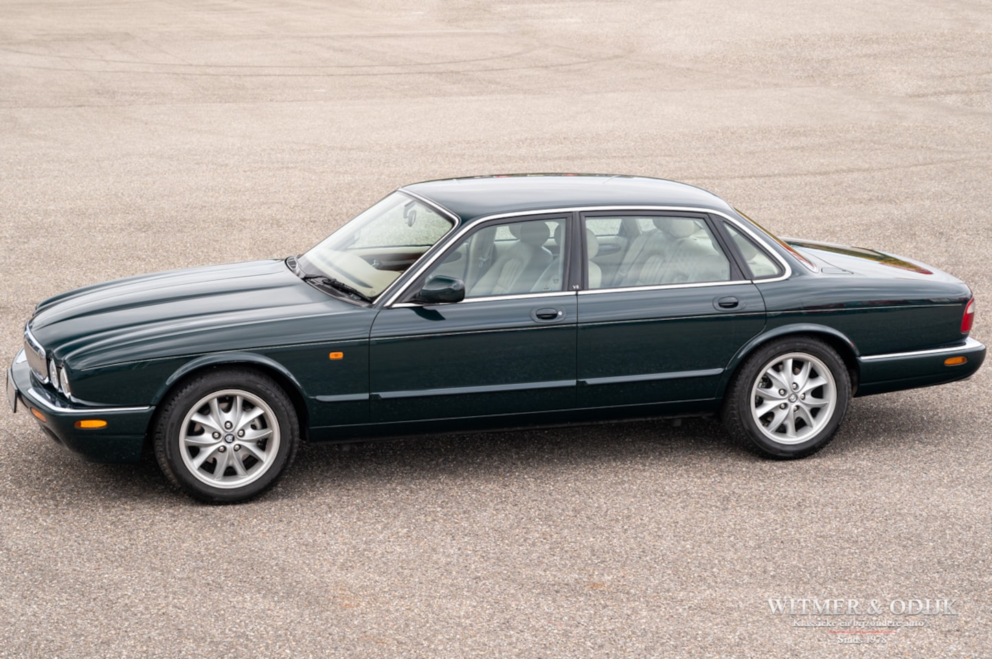 Jaguar XJ - 3.2 V8 Executive 8.437km - AutoWereld.nl