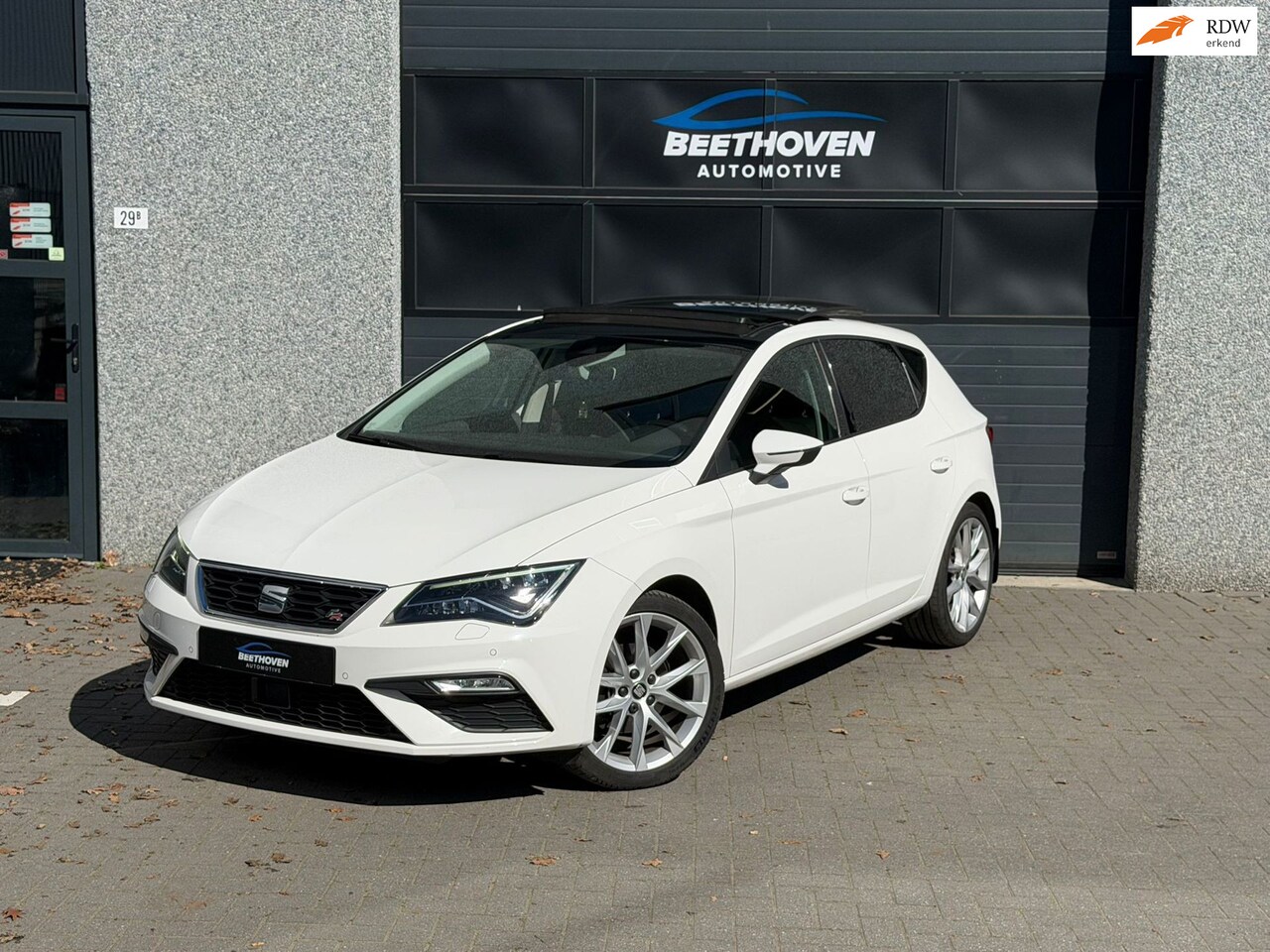 SEAT Leon - 1.4 TSI FR Pano DSG Camera - AutoWereld.nl
