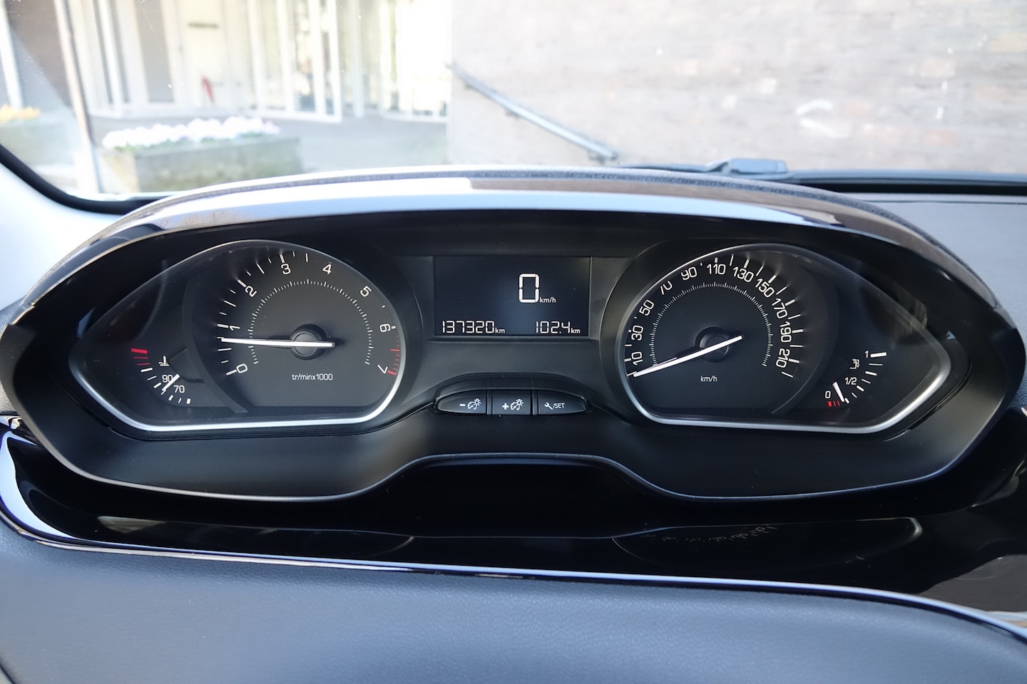 Peugeot 208 - 1.2 PureTech Blue Lion 1.2 PureTech Blue Lion, nieuwe distributieriem, keurige auto - AutoWereld.nl