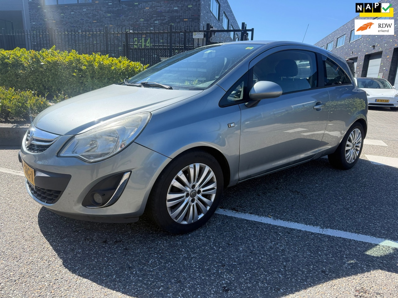 Opel Corsa - 1.2-16V Cosmo Automaat - AutoWereld.nl