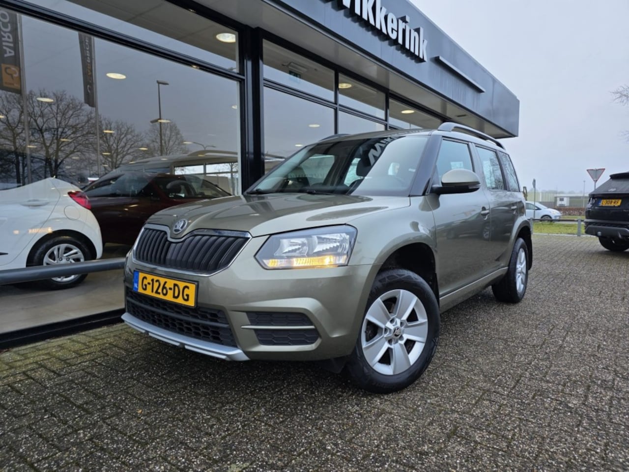 Skoda Yeti - 1.2 TSI ACTIVE NAVI,TREKHAAK - AutoWereld.nl