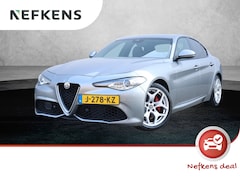 Alfa Romeo Giulia - 200pk Super | 1ste eigenaar | Camera | LEER | Sportstoelen | Winterpack | Xenon | Navigati