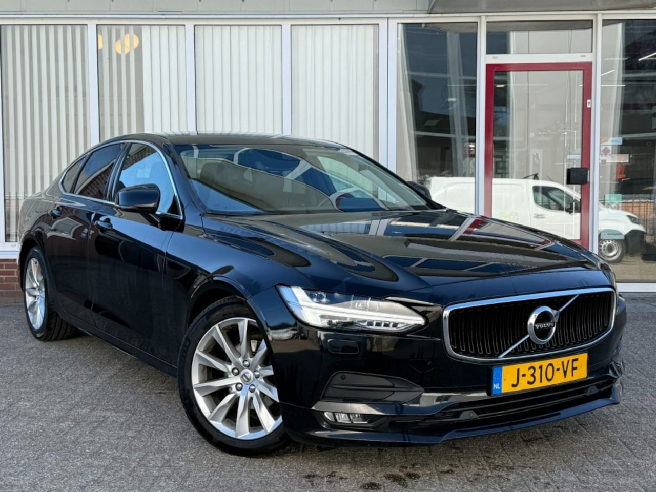 Volvo S90 - 2.0 D3 Inscription Automaat 150 PK I Camera I Harman en Kardon I Navi I Leer I Goed onderh - AutoWereld.nl