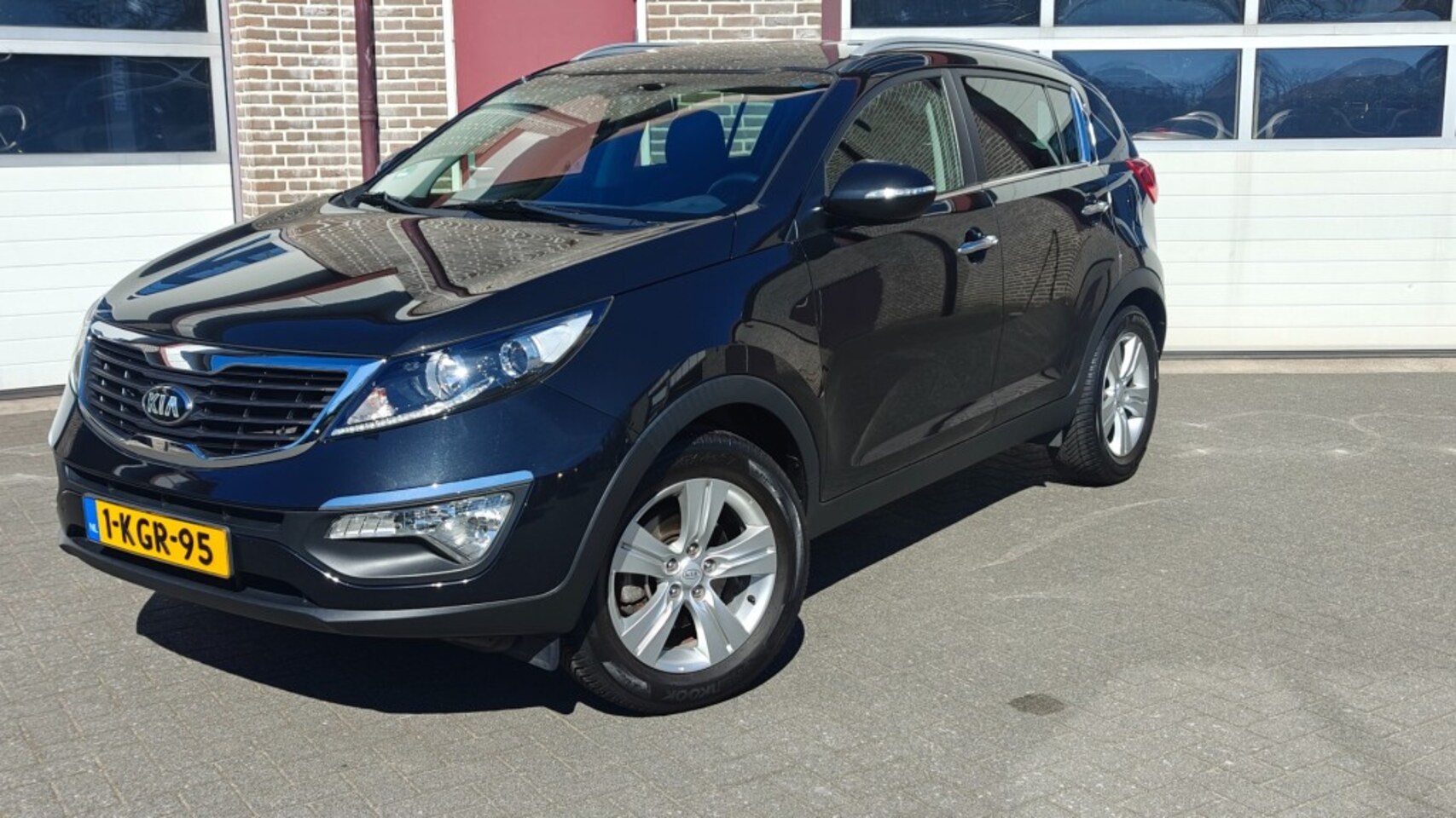 Kia Sportage - 1.6 GDI PLUS PACK - Airco - All season banden - prijs is all in - AutoWereld.nl