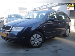 Skoda Fabia Combi - 1.4-16V Choice | Airco | Cruise control | Parkeer sensor | Elec ramen | Trekhaak