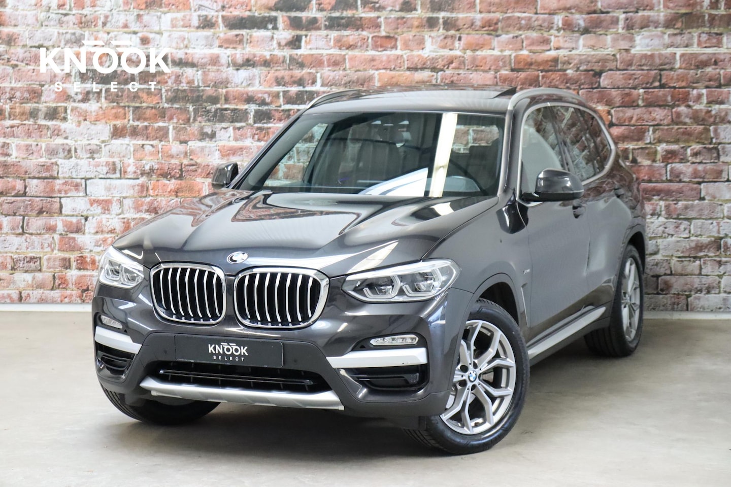 BMW X3 - xDrive20i High Executive xLine Automaat / Panoramadak / Trekhaak / Navigatiesysteem Profes - AutoWereld.nl