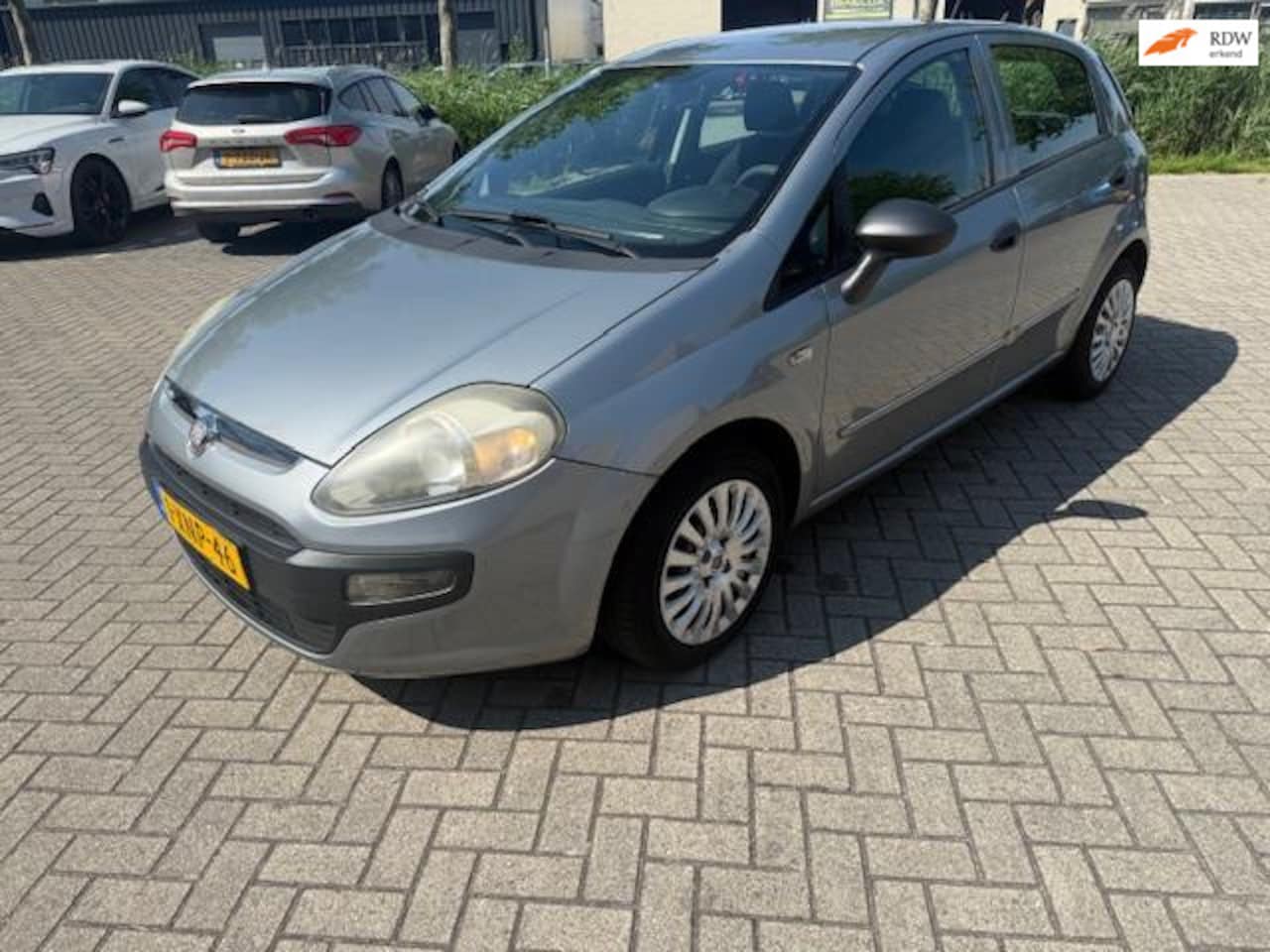 Fiat Punto Evo - 1.4 Dynamic Airco 1Eigenaar APK 6-26! 5DEURS - AutoWereld.nl