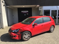 Volkswagen Golf - 1.2 TSI Highline BlueMotion / CLIMA / NAVI / KM+NAP / VOORSCHADE