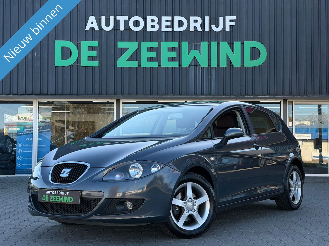 SEAT Leon - 1.6 Sportstyle|navi|trekhaak - AutoWereld.nl