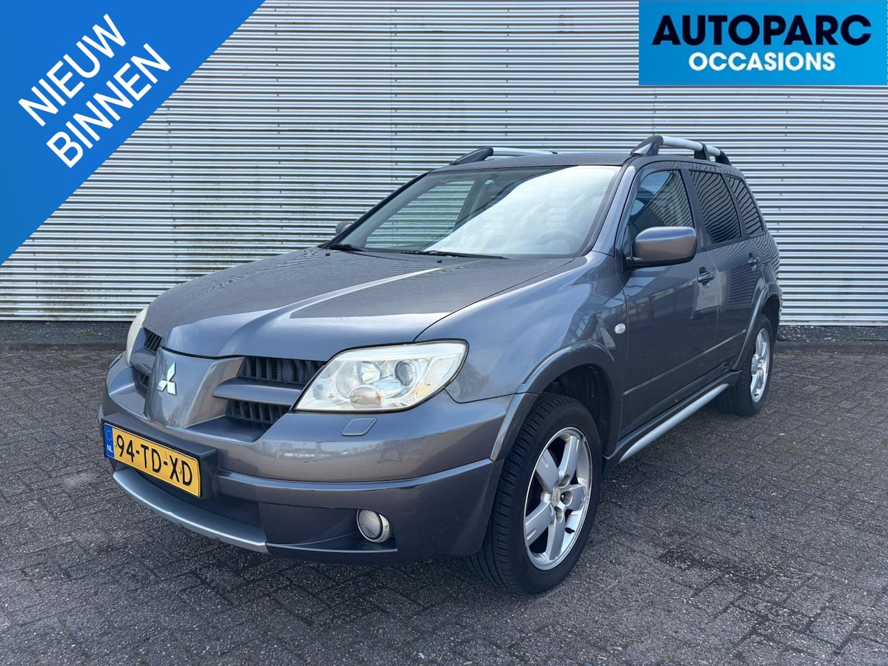 Mitsubishi Outlander Sport - 2.4 Invite Scott 4WD 2.4 Invite Scott 4WD , AUTOMAAT, AIRCO, CRUISE CONTROLE, PDC, RADIO/NAVIGATIE, 4X4, 4x ZGA - AutoWereld.nl