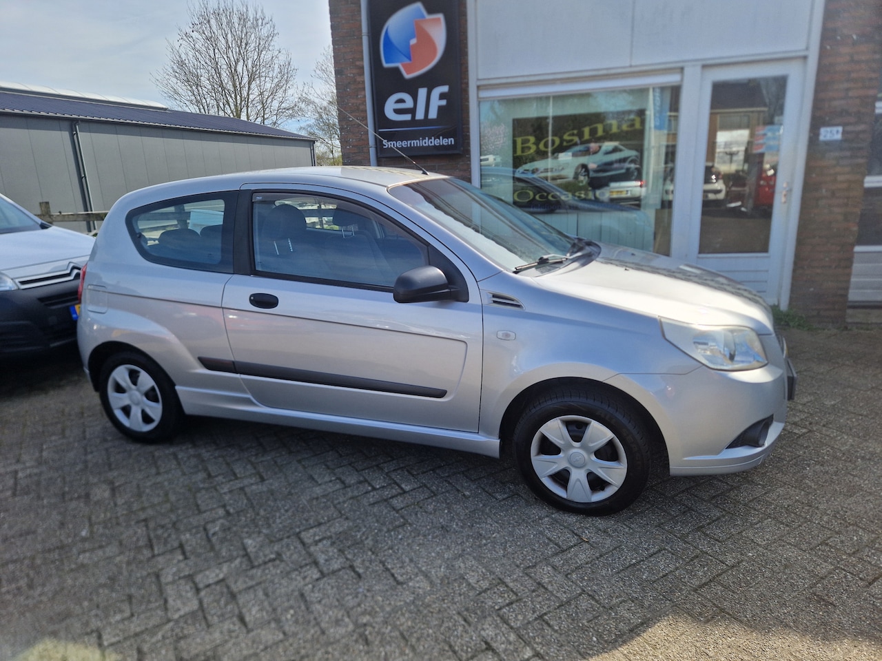 Chevrolet Aveo - 1.2 16V "Clever" Stuurbekrachtiging - Trekhaak - Apk 03-04-2027 !! - AutoWereld.nl