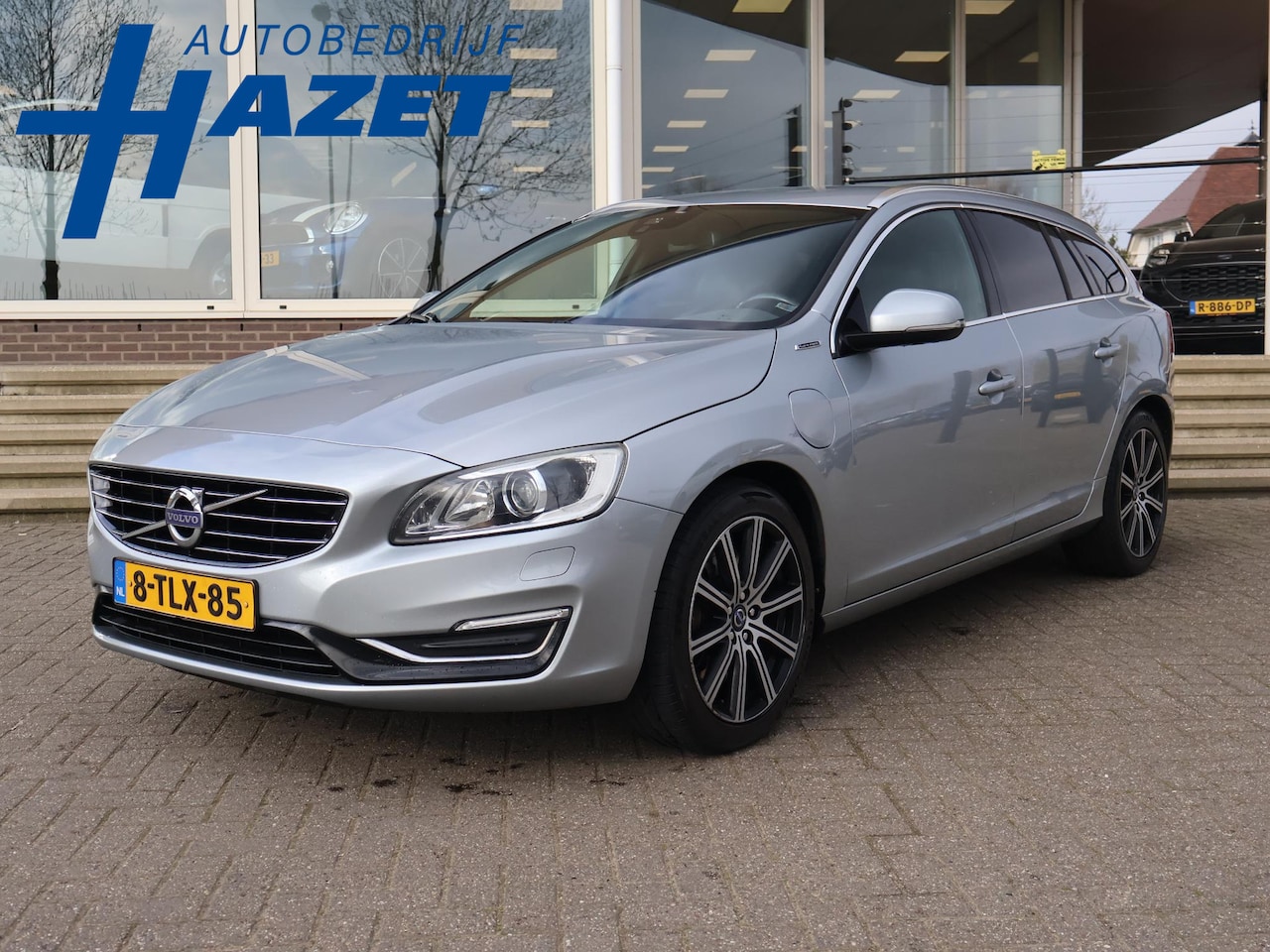 Volvo V60 - 2.4 D6 AWD 285 PK PLUG-IN HYBRID SUMMUM + TREKHAAK | MEMORY | LEDER | STOELVERW. | 18 INCH - AutoWereld.nl