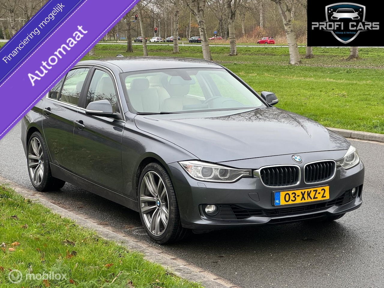BMW 3-serie - 320i High Executive Cremeleer Navi Pdc Headup - AutoWereld.nl