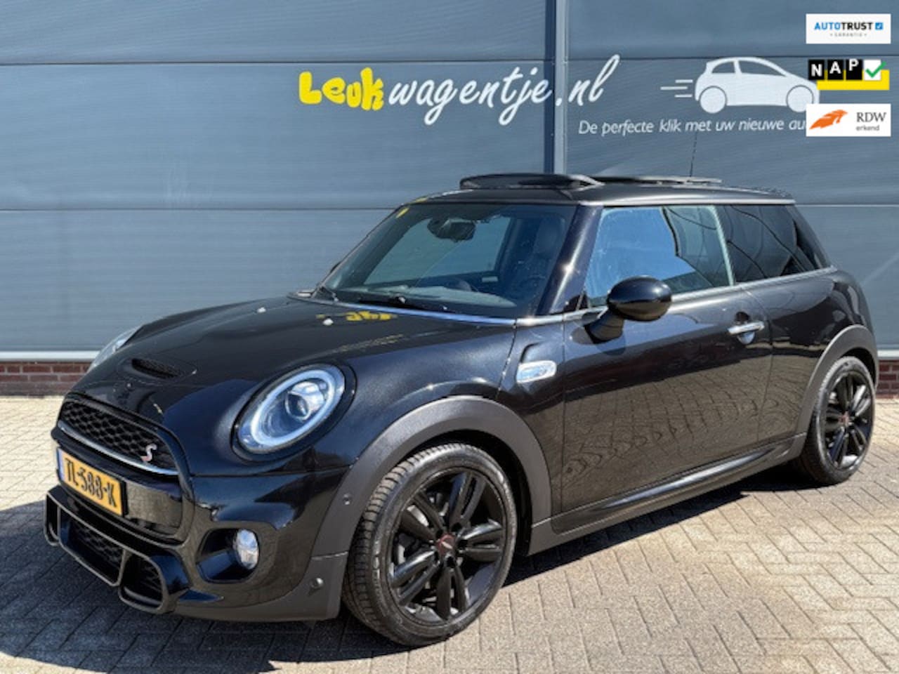 MINI Cooper S - Mini 2.0 *carplay *schuifdak - AutoWereld.nl