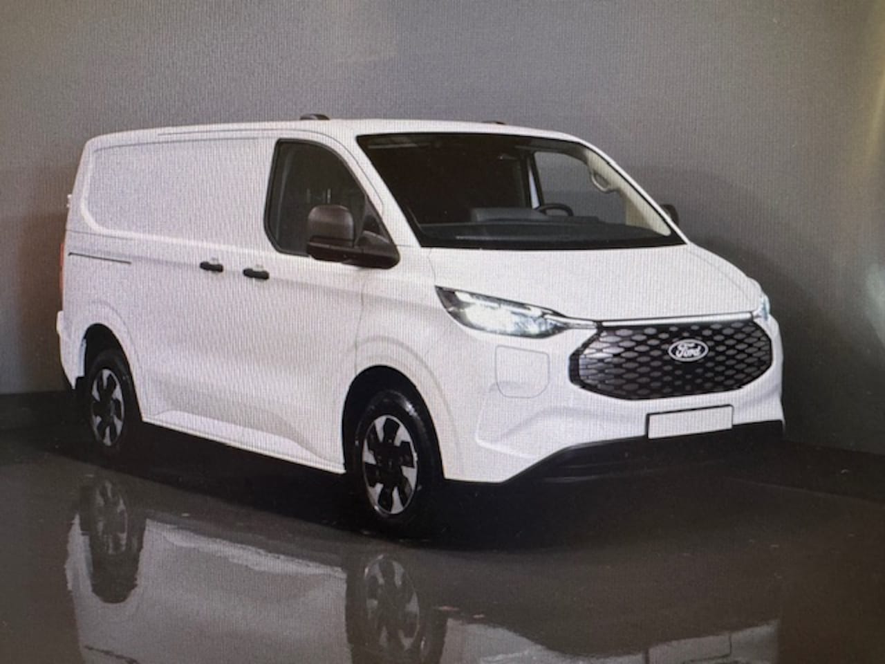 Ford Transit Custom - E-Transit 340 L2H1 Trend - AutoWereld.nl