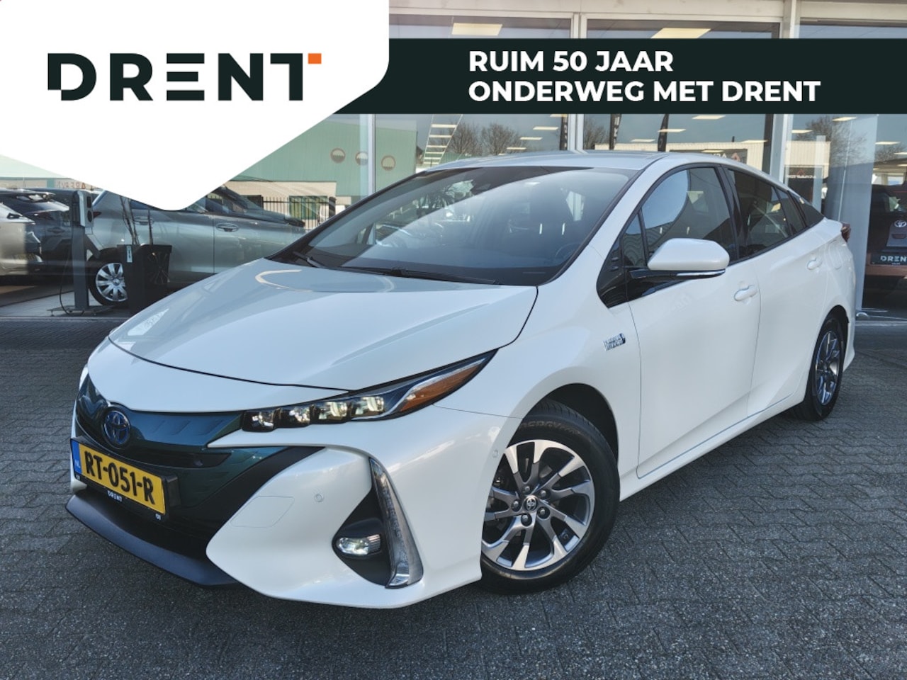 Toyota Prius - 1.8 Plug-in Business Plus | Navi | JBL | Sensoren | Stoelverwar - AutoWereld.nl