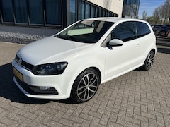 Volkswagen Polo - 1.0 MPI Sport AIRCO CAMERA BLUETH