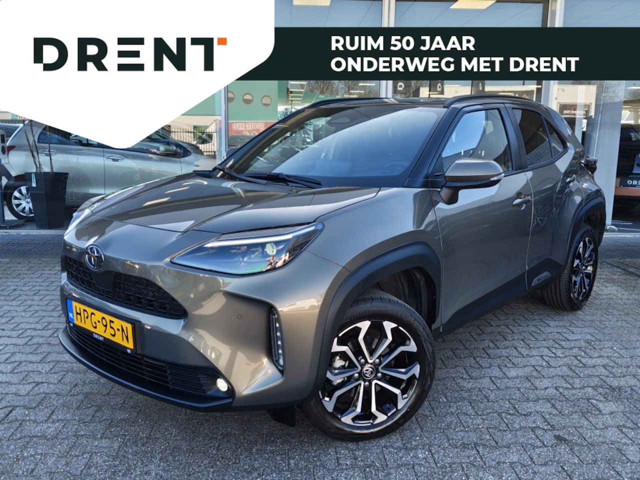 Toyota Yaris Cross - 1.5 Hybrid 115 First Edition | Comfort Pack | Sensoren | Stoelve - AutoWereld.nl
