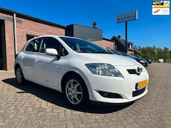 Toyota Auris - 1.8 Aspiration // Nieuwe APK bij aflevering