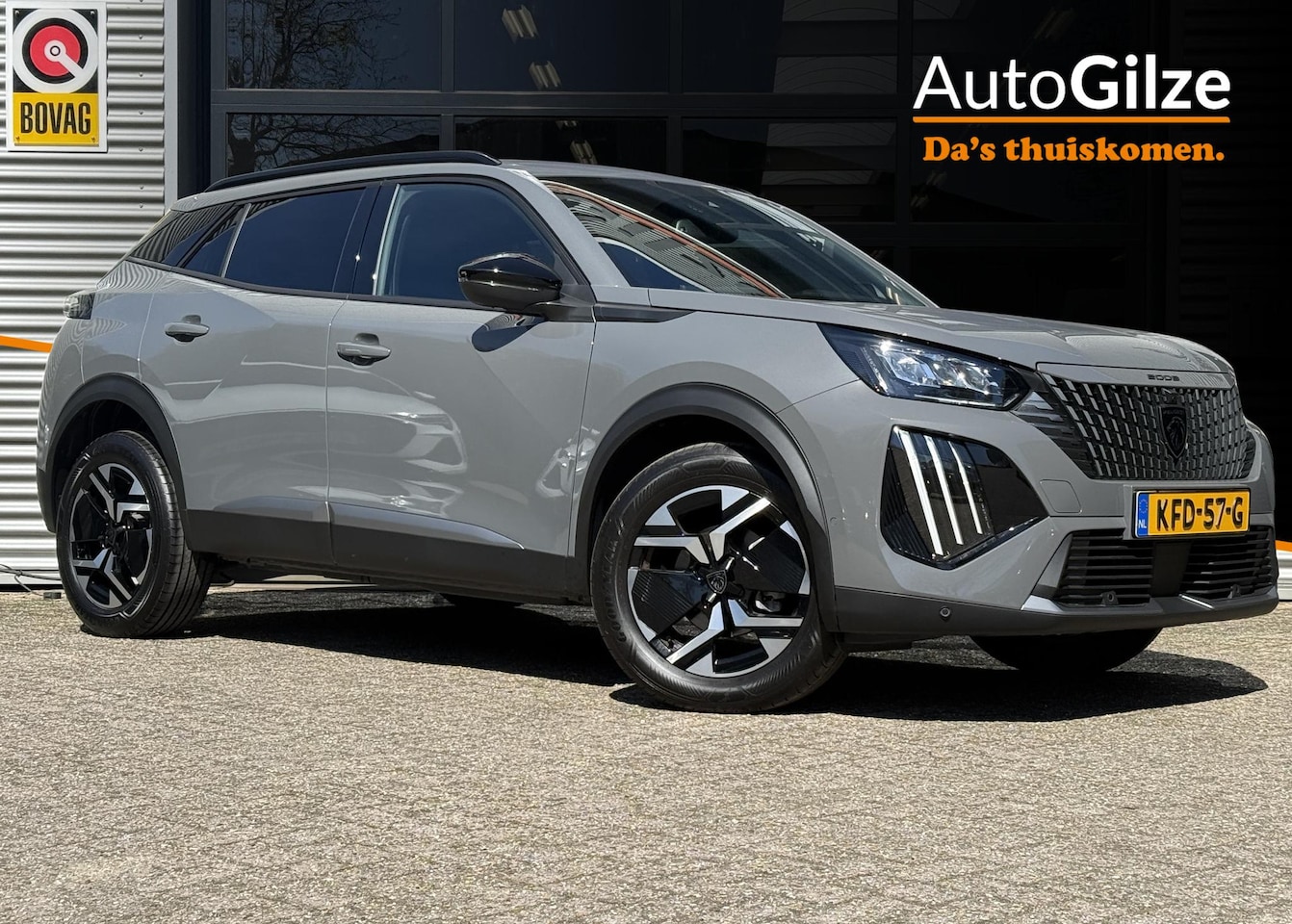 Peugeot 2008 - 1.2 Automaat 130PK Allure l Stoelverwarming l 360 Camera l Lane Assist l Carplay - AutoWereld.nl