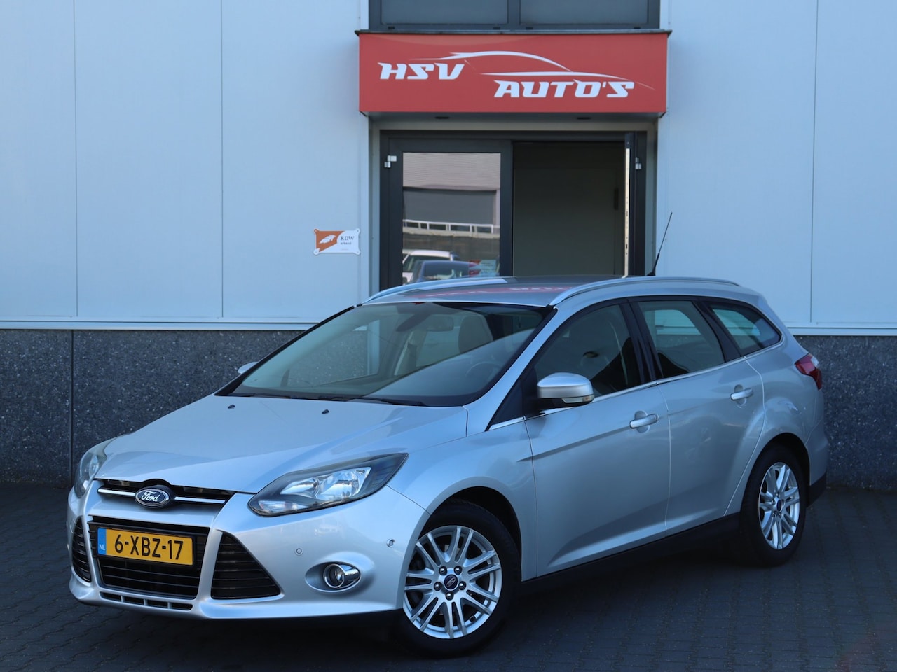 Ford Focus Wagon - 1.0 EcoBoost Edition Plus navi d-riem vervangen org NL - AutoWereld.nl