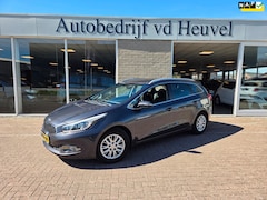 Kia Cee'd Sportswagon - 1.6 GDI Business Pack * NAP *Camera*Navigatie*Trekhaak*PDC*Nieuwe APK*Cruise*Licht/regen S