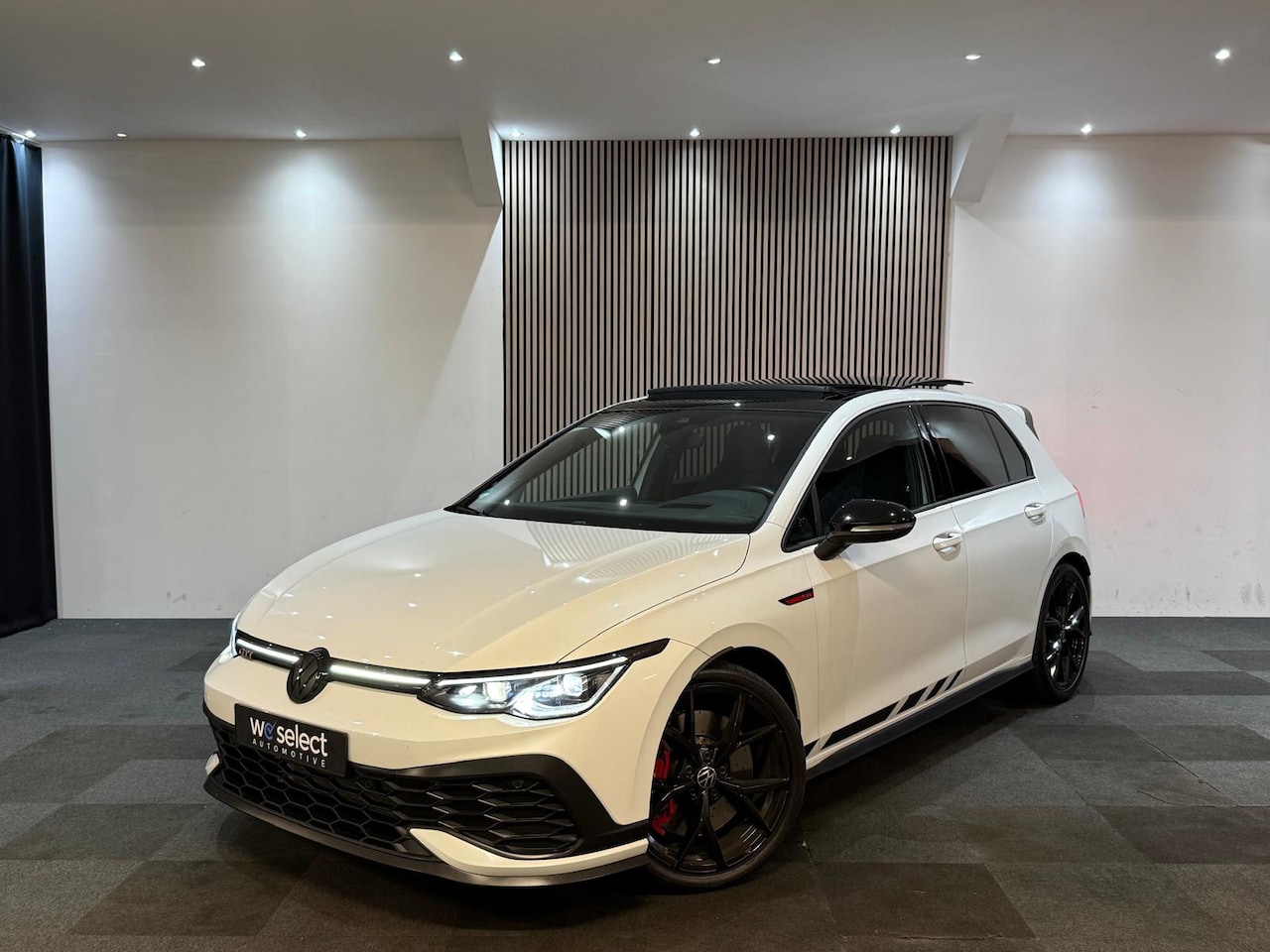 Volkswagen Golf - 2.0 TSI GTI Clubsport Pano l Head-Up l Camera l Ambient l IQ l ACC l Stoelverwarming - AutoWereld.nl