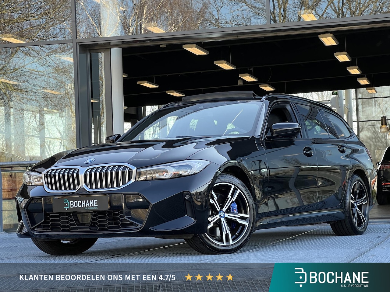 BMW 3-serie Touring - 330e X-drive Automaat 293PK | M-Sport | Panoramadak | Supersport stoelen | Head-Up Display - AutoWereld.nl
