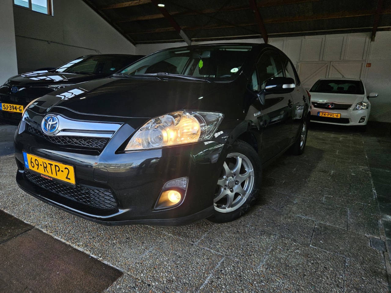 Toyota Auris - 1.8 Full Hybrid Dynamic GARANTIE - AutoWereld.nl
