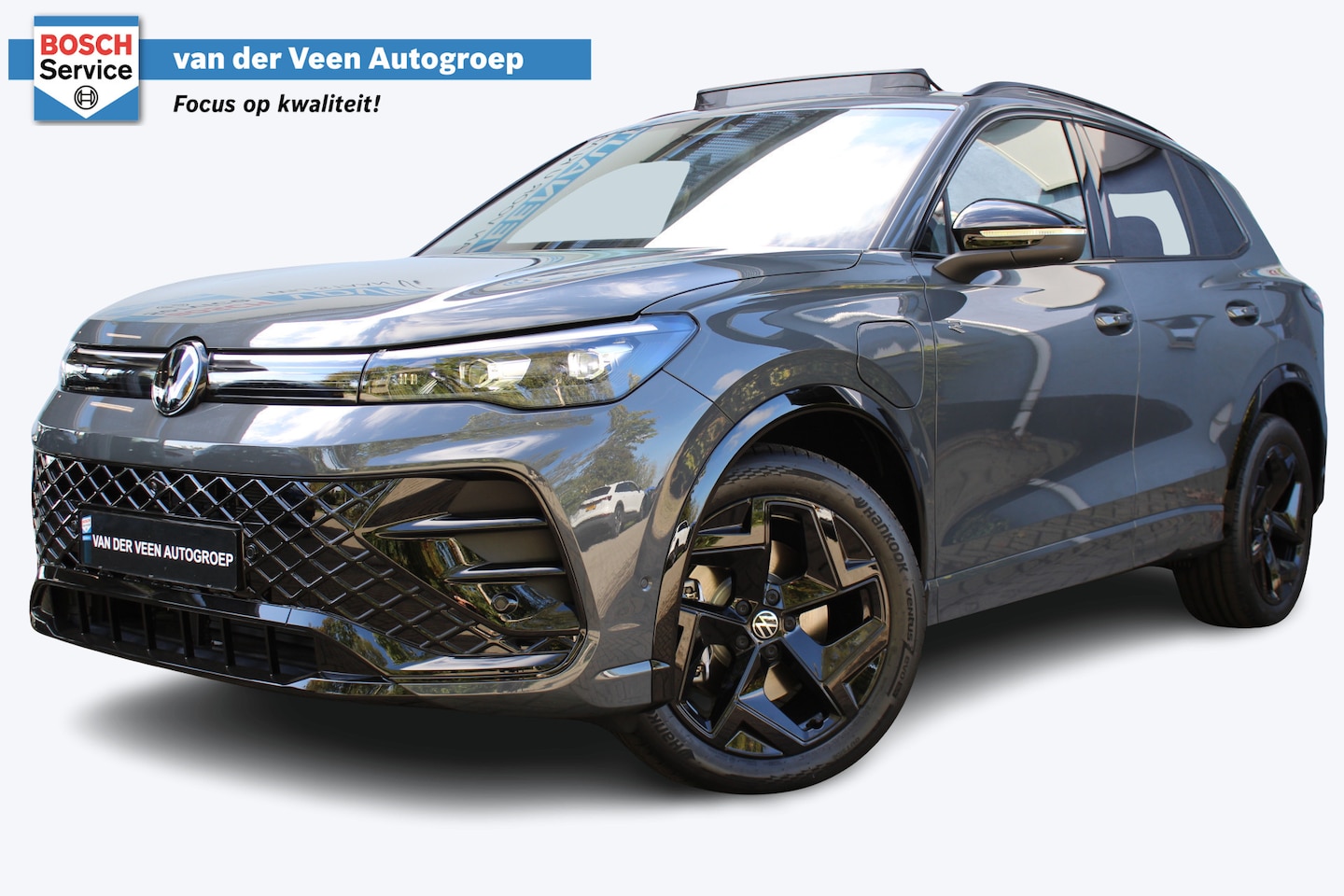 Volkswagen Tiguan - 1.5 eHybrid R-Line Edition 272 Pk | Direct Leverbaar !! | Panoramdak | Head-Up Display | M - AutoWereld.nl