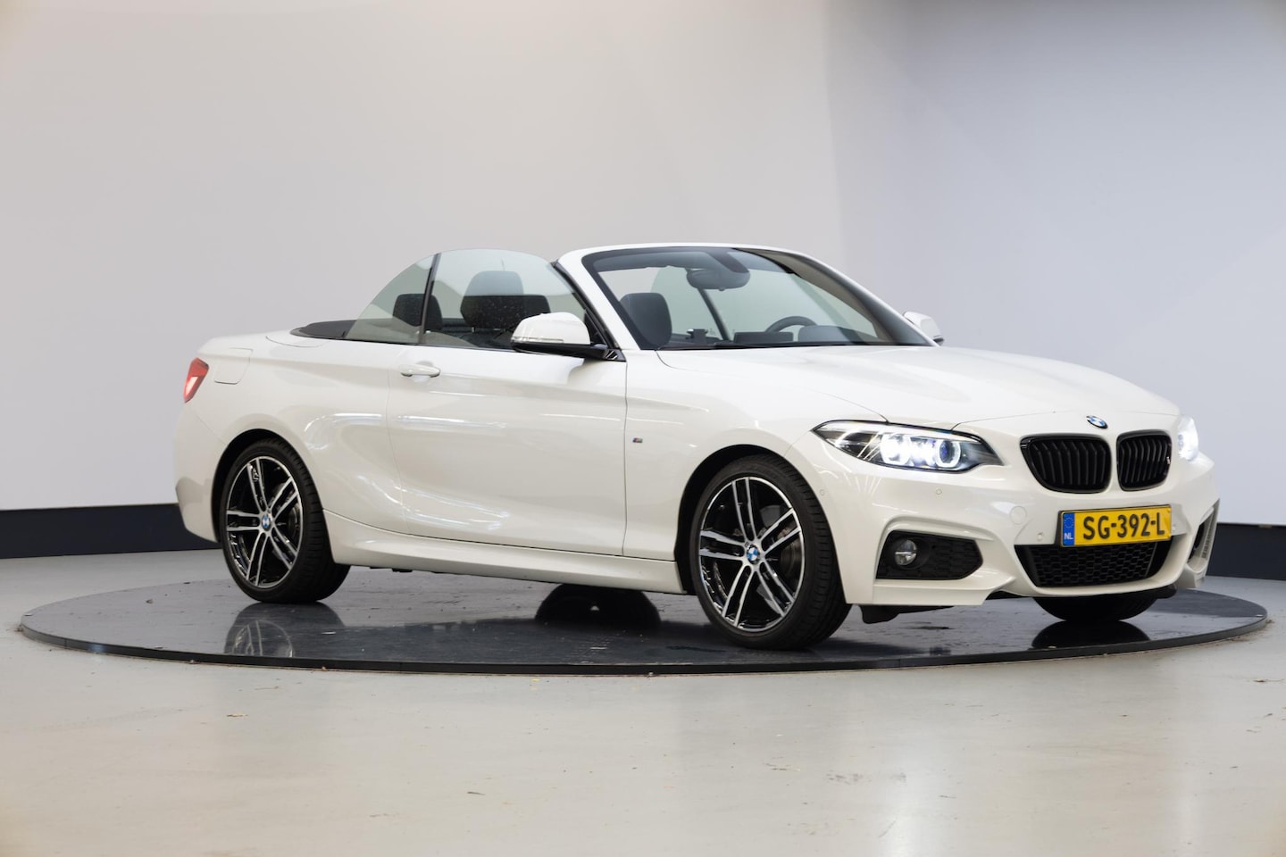 BMW 2-serie Cabrio - 220i High Executive 220i High Executive - AutoWereld.nl