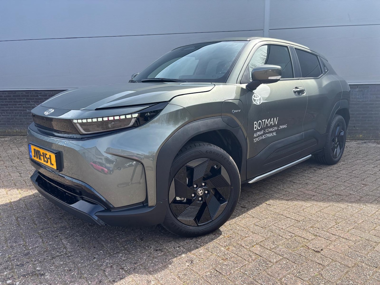 Toyota Urban Cruiser - Dynamic 61 kWh Demonstratie Auto ! - AutoWereld.nl